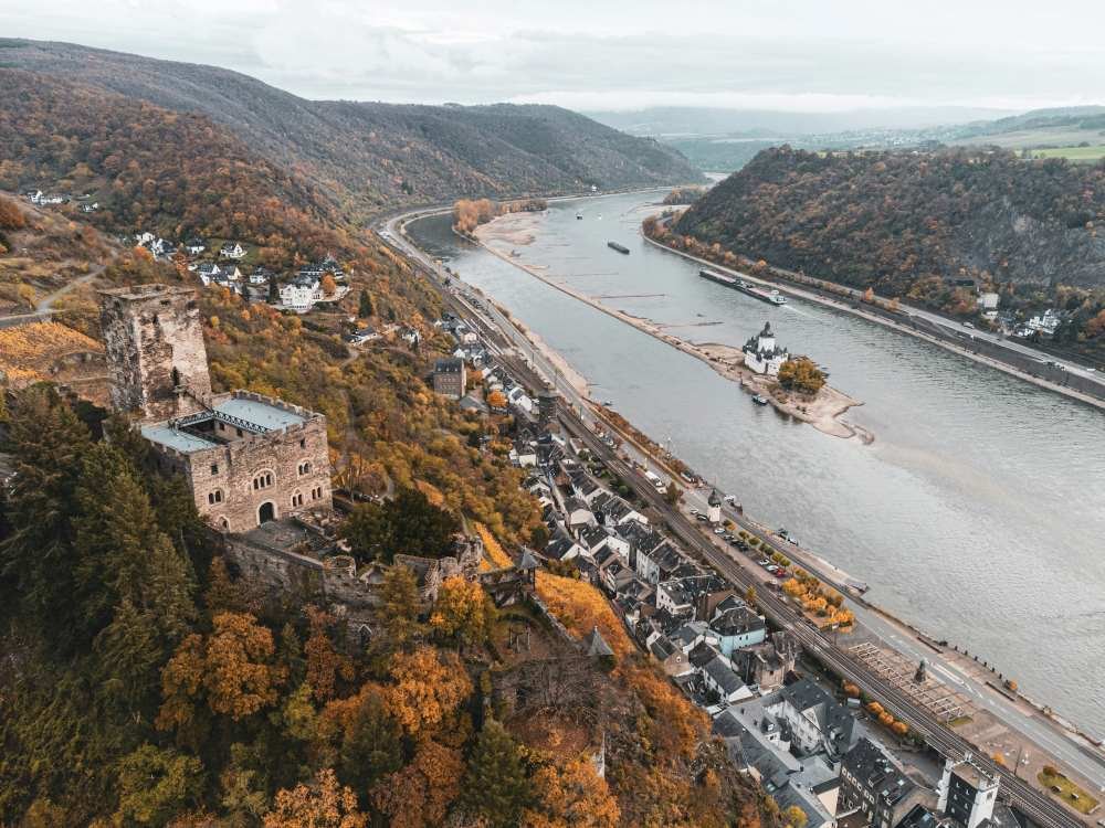 Wo entspringt der Rhein und wo mündet er? Der Verlauf des Rheins